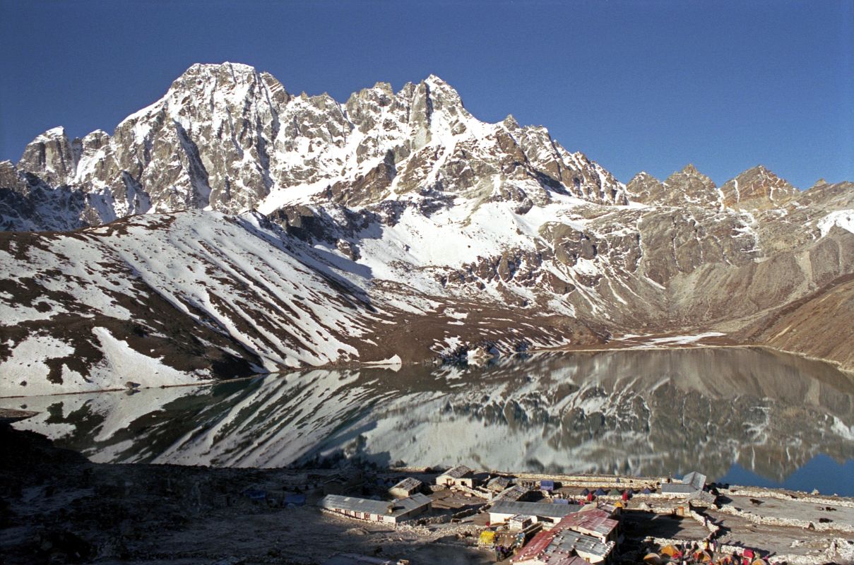 07 Gokyo Lake And Gokyo Early Morning